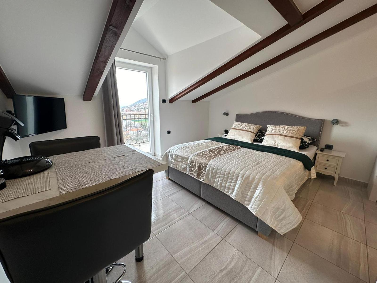 Apartments Prpic 1,Senj Сень Экстерьер фото
