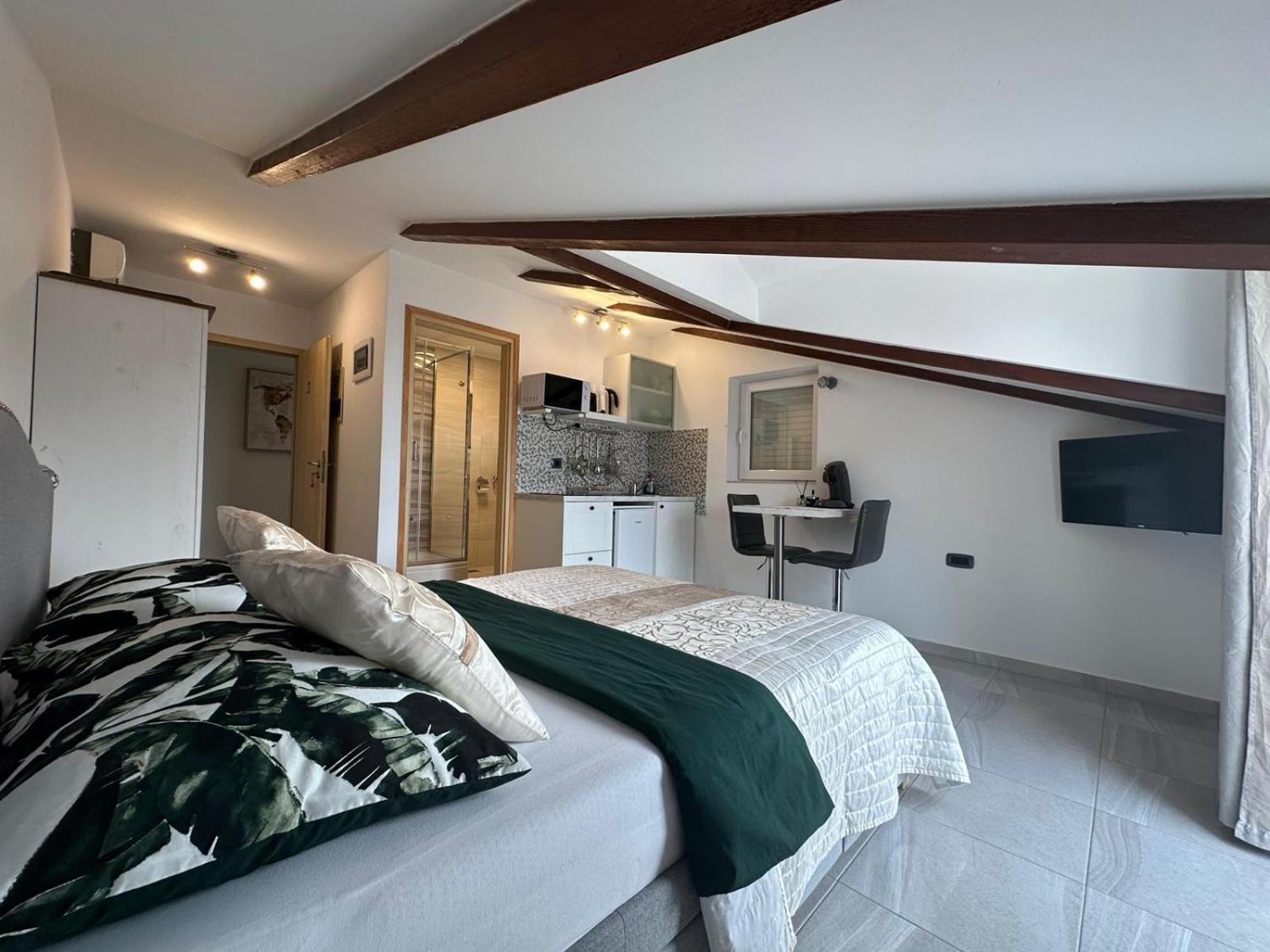 Apartments Prpic 1,Senj Сень Номер фото